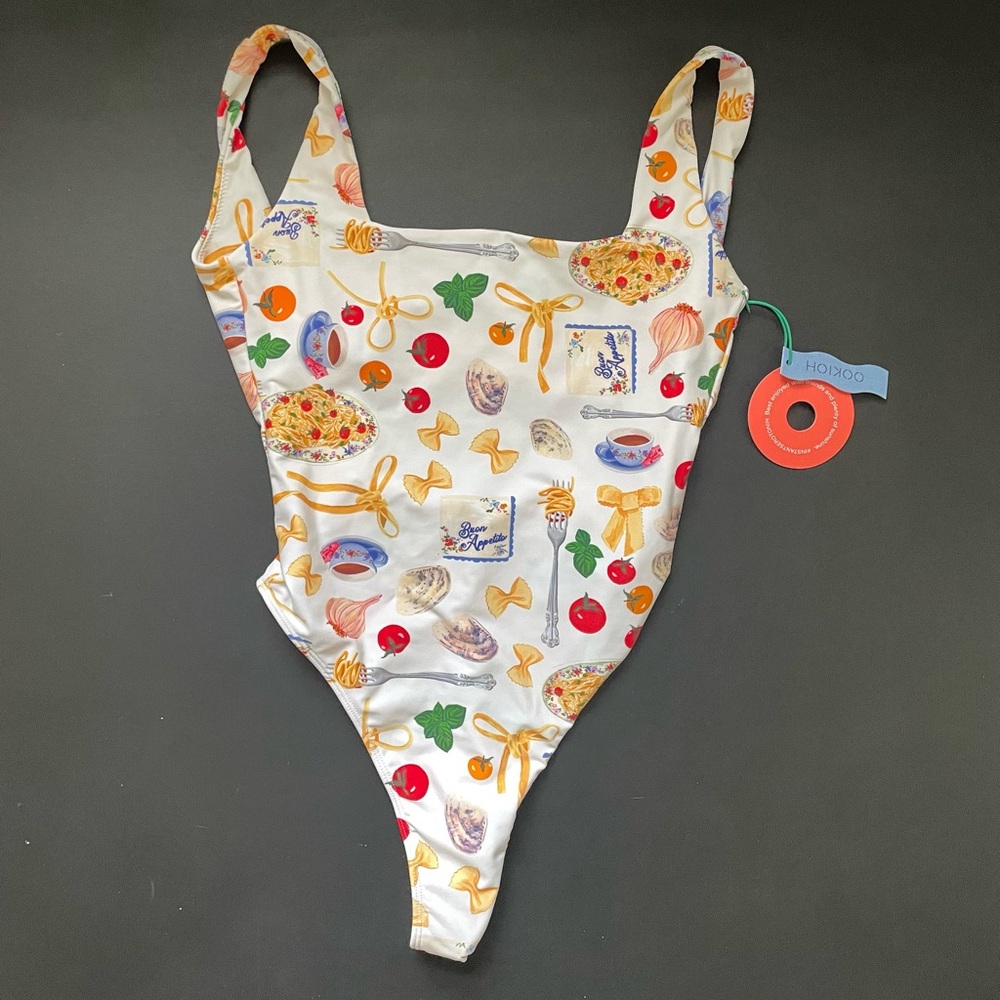 Lisa Says Gah Swimsuit NWT